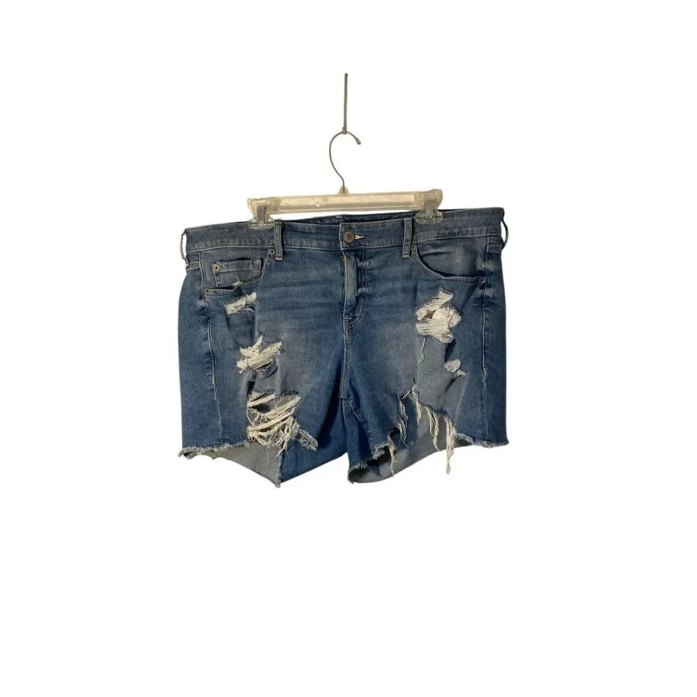 Torrid mid rise, vintage stretch, distressed, raw hem shorts, 18